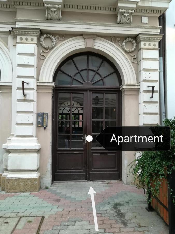 Апартаменты King 38-1 Apartman Печ Экстерьер фото